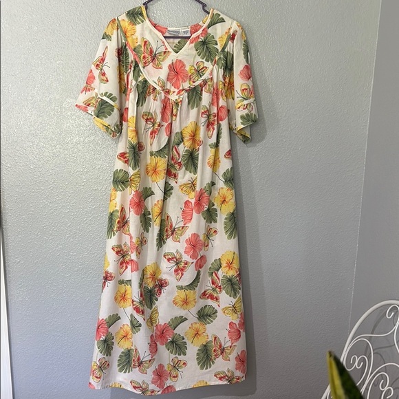 🌺Vintage Floral House Dress by Phases – Made in USA - Picture 1 of 8